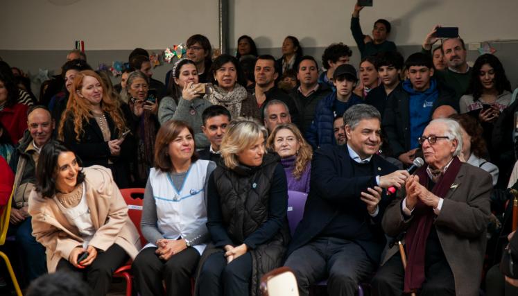 La Escuela Juan Larrea de Recoleta celebró sus 100 años con una jornada llena de recuerdos