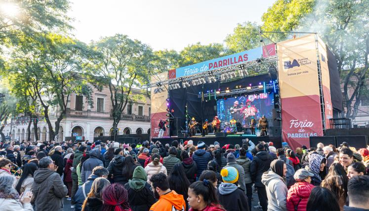 Más de 65 mil personas participaron de la Feria de Parrillas en Mataderos