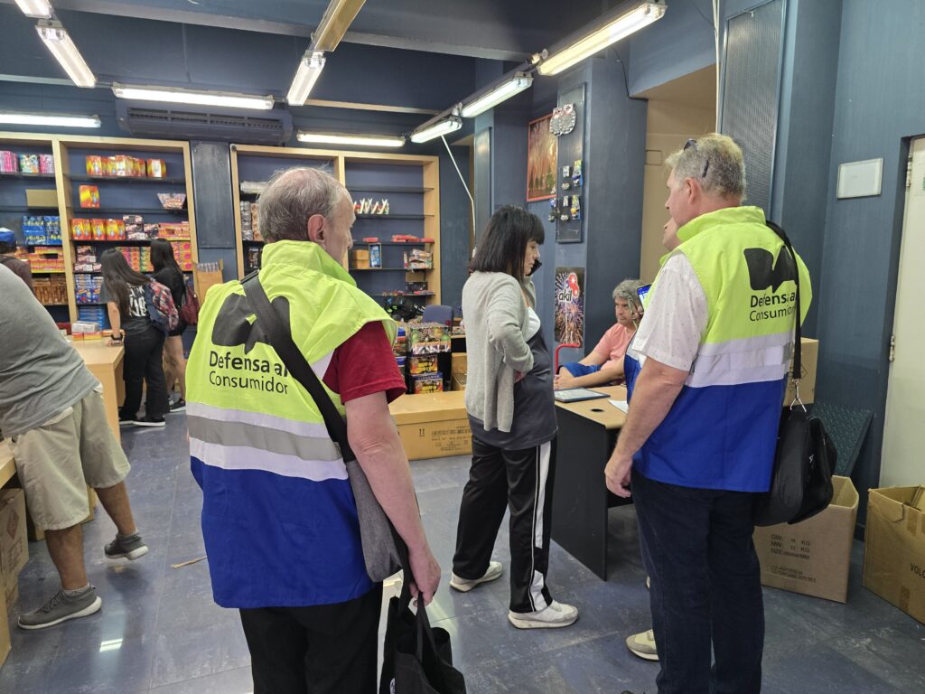 Más de 110 actas y 38 explosivos retirados tras controles en comercios porteños
