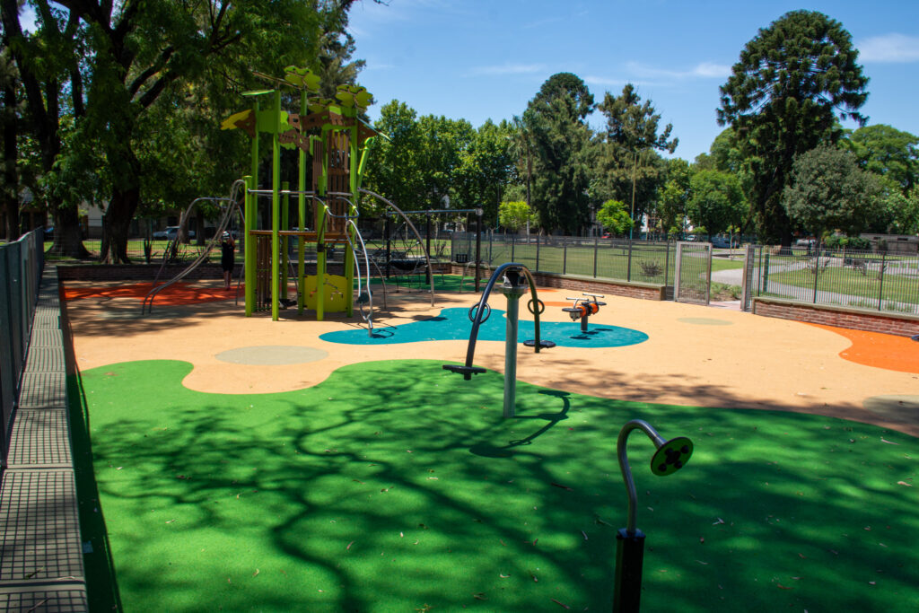 Barracas renovó el patio infantil del Parque Leonardo Pereyra