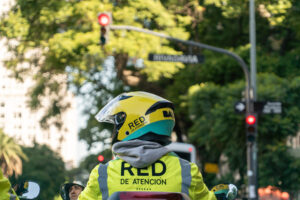 La asistencia a personas en situación de calle incorpora motos y nuevas camionetas