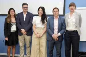 Una clase abierta recorrió la historia porteña y los desafíos de su autonomía
