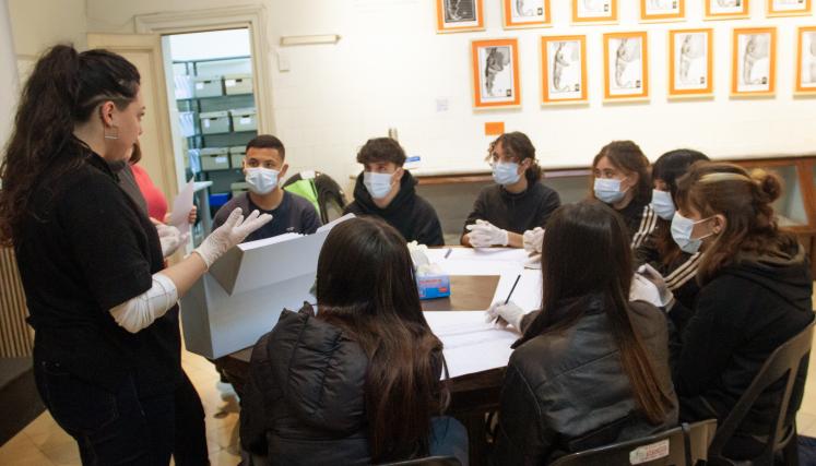 Estudiantes porteños conocieron desde adentro el trabajo en museos y archivos históricos