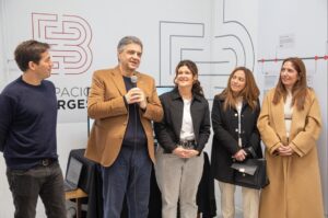 La nueva biblioteca digital porteña permite pedir libros sin salir de casa
