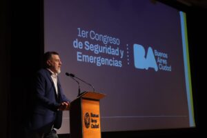 Especialistas debatieron cómo mejorar la respuesta porteña ante emergencias y situaciones de crisis