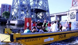 La Boca recuperó una procesión por el Riachuelo después de 80 años