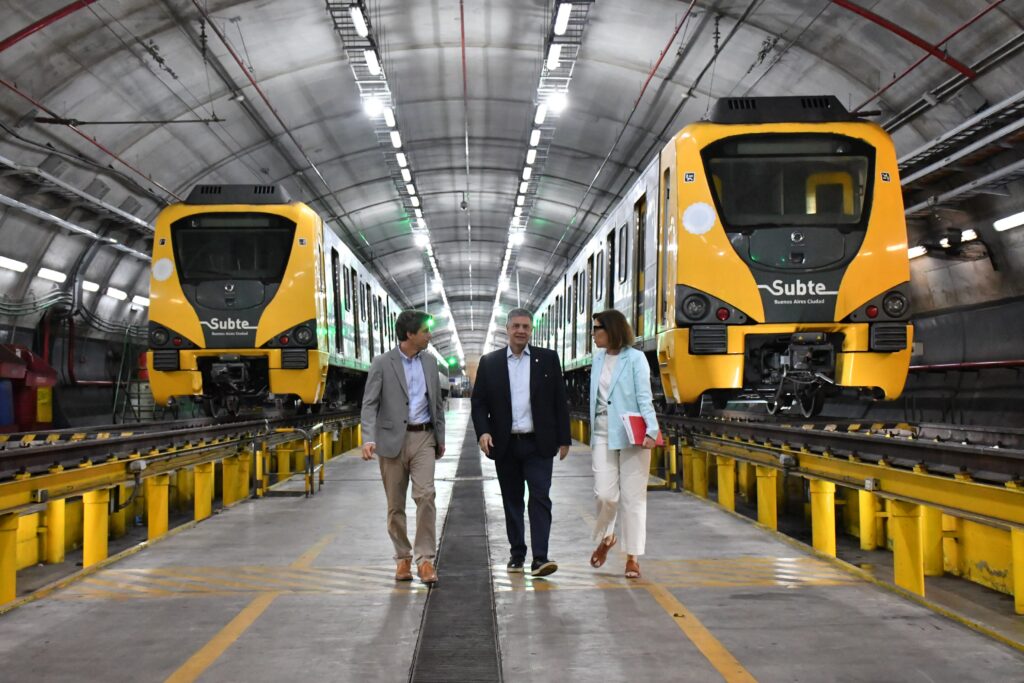 La Ciudad sumará 214 vagones de subte y estrenará colectivos totalmente eléctricos