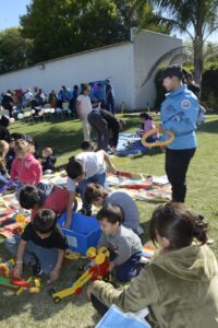 Familias de policías y bomberos compartieron una jornada por la concientización del autismo