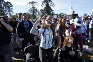 Argentina-Inglaterra se verá en pantalla gigante en Palermo y Chacarita