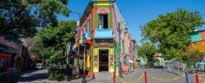 Caminito: la calle museo de La Boca que nació sobre un antiguo arroyo