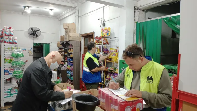 Retiraron 558 productos irregulares de autoservicios en siete barrios porteños