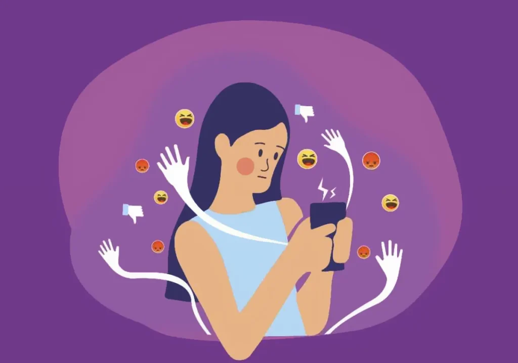 La violencia digital empuja a muchas mujeres a callarse y reducir su presencia en redes