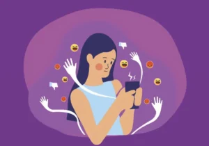 La violencia digital empuja a muchas mujeres a callarse y reducir su presencia en redes