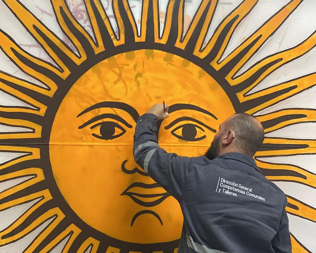 El Sol de Mayo: las reglas que definen su diseño en la Bandera argentina
