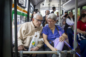 Vecinos probaron el nuevo TramBus eléctrico