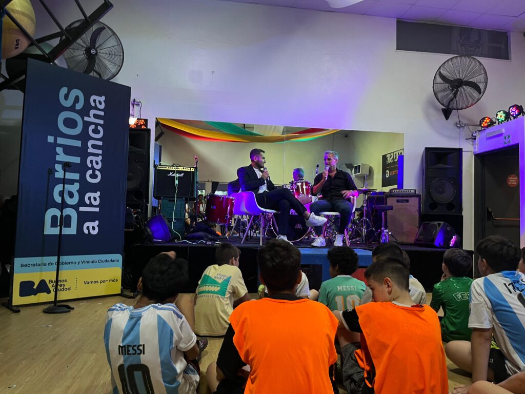 Los clubes de barrio abren sus puertas con actividades gratuitas durante las vacaciones