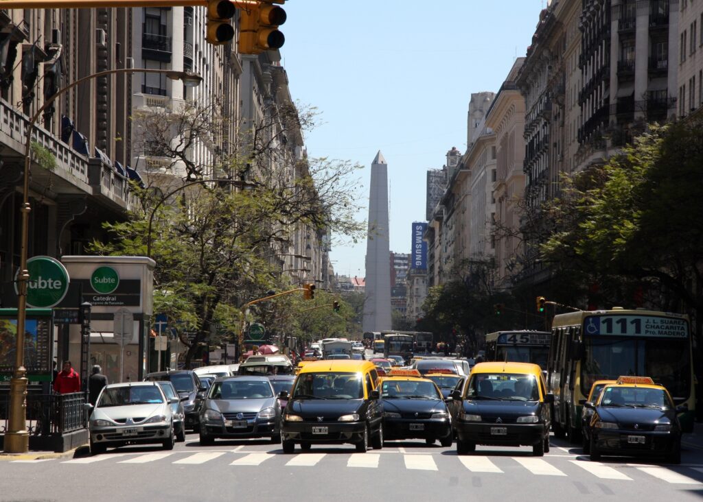 Créditos para taxis y motos eléctricas