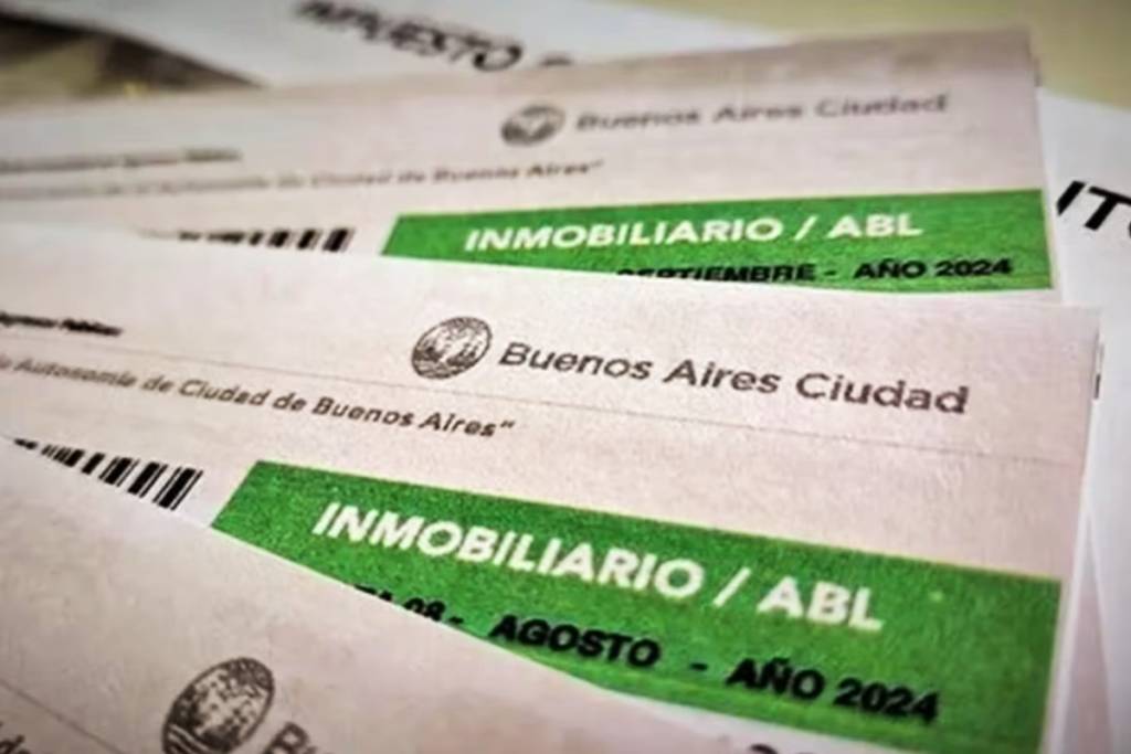 ALIVIO FISCAL PARA LA CLASE MEDIA PORTEÑA En la Ciudad de Buenos Aires seguimos impulsando medidas para apoyar a aquellos vecinos que quieren ponerse al día con sus impuestos.